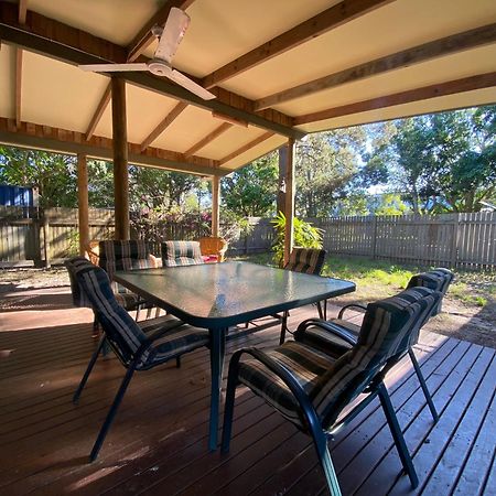 Colonial Village Resort Hervey Bay Buitenkant foto