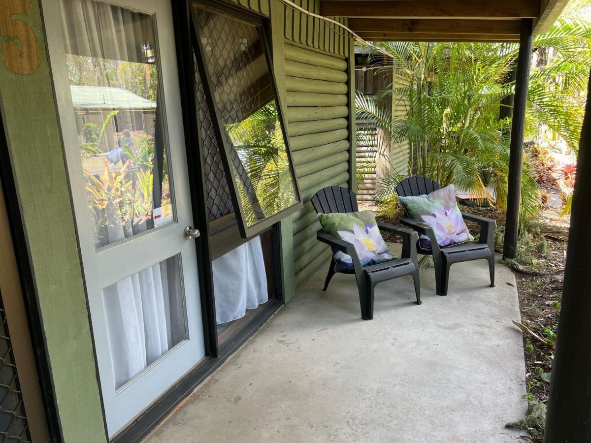 Colonial Village Resort Hervey Bay Buitenkant foto