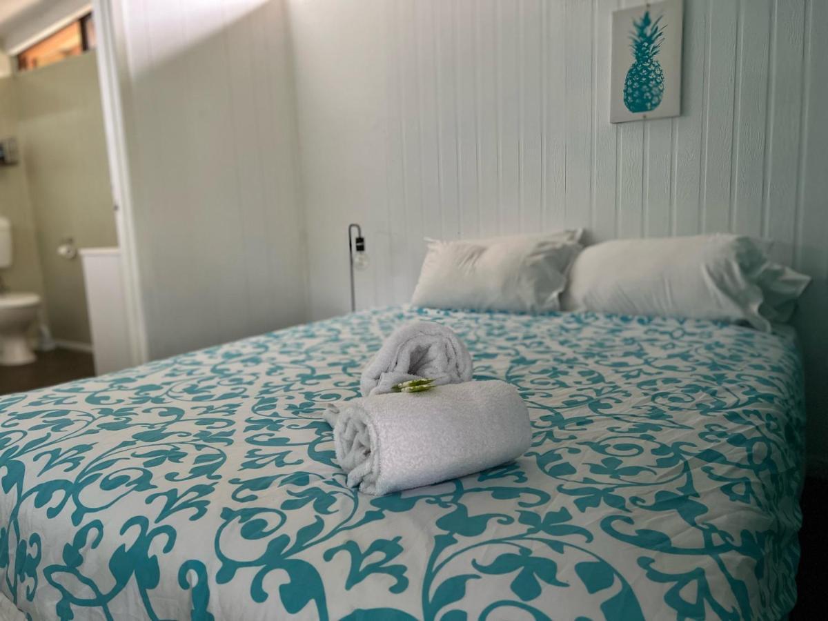 Colonial Village Resort Hervey Bay Buitenkant foto