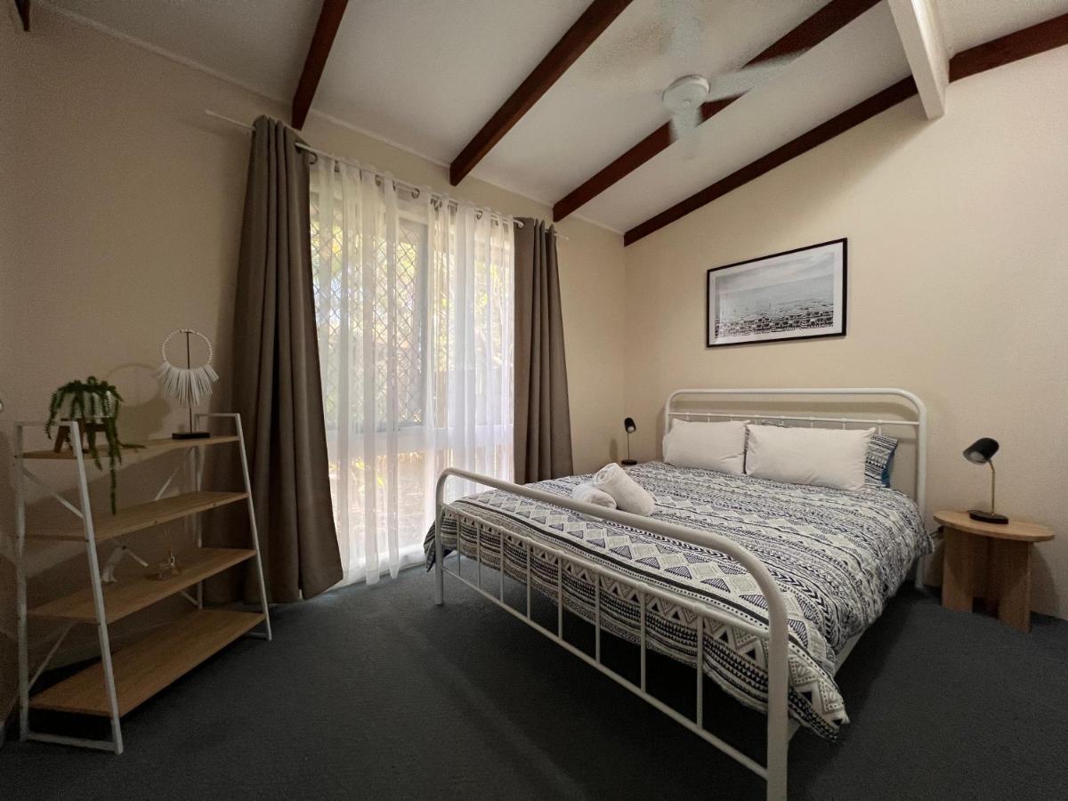 Colonial Village Resort Hervey Bay Buitenkant foto