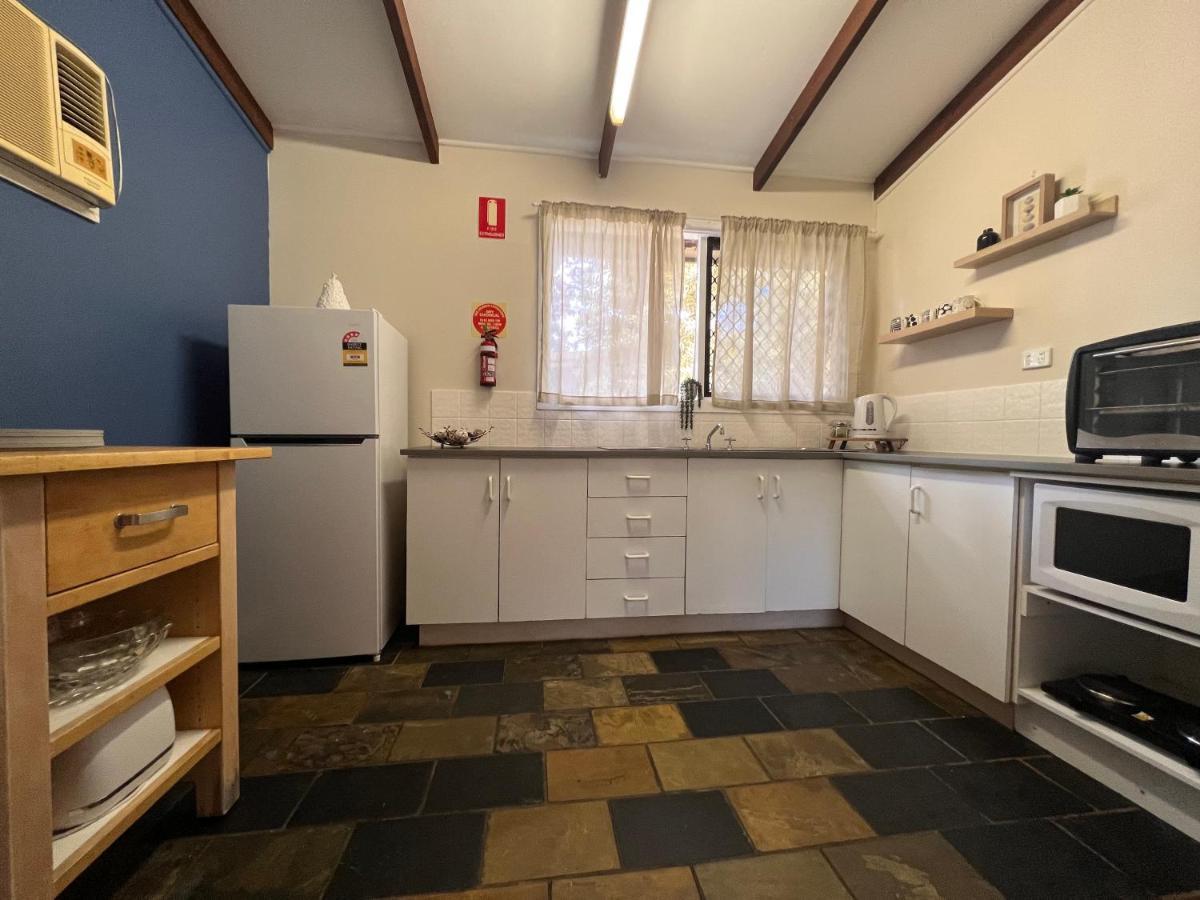 Colonial Village Resort Hervey Bay Buitenkant foto