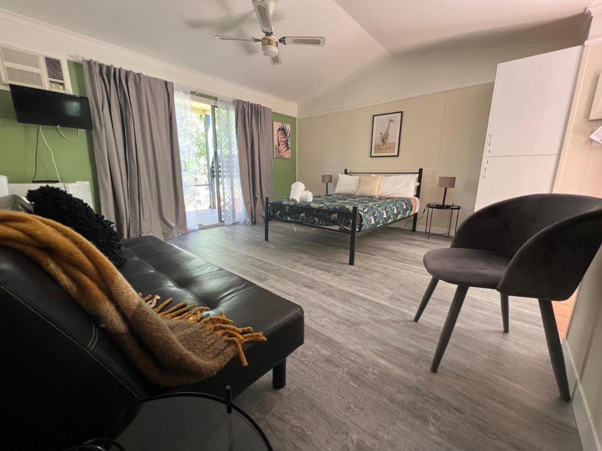Colonial Village Resort Hervey Bay Buitenkant foto