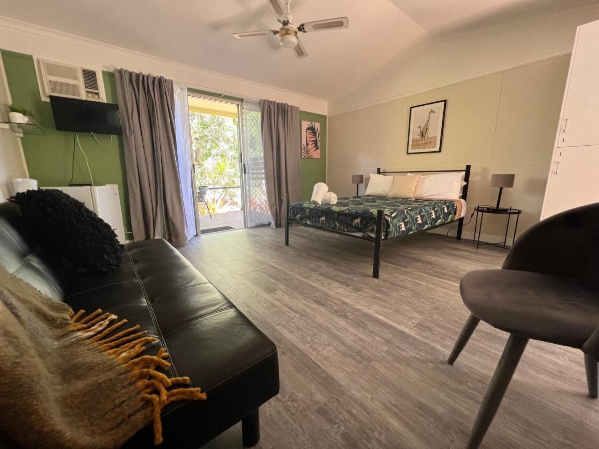 Colonial Village Resort Hervey Bay Buitenkant foto