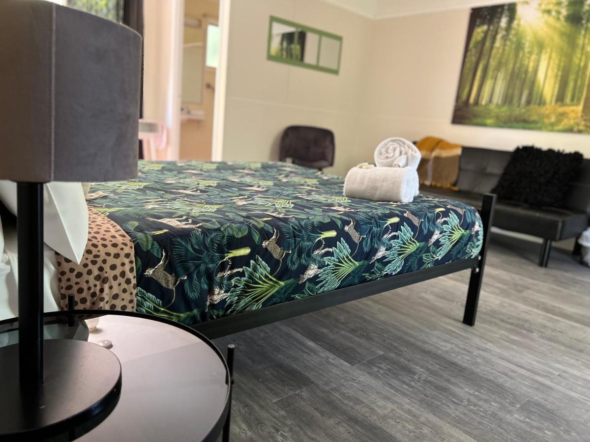 Colonial Village Resort Hervey Bay Buitenkant foto