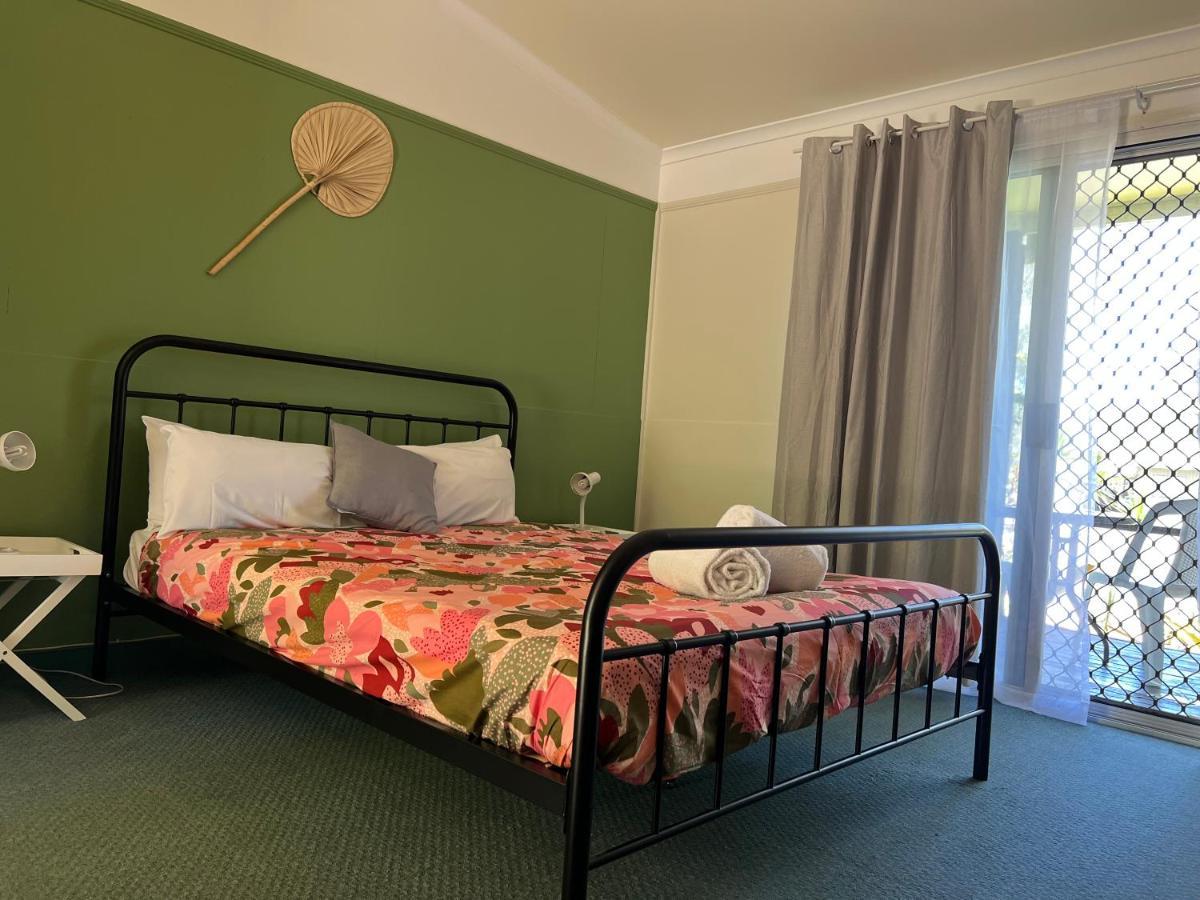 Colonial Village Resort Hervey Bay Buitenkant foto