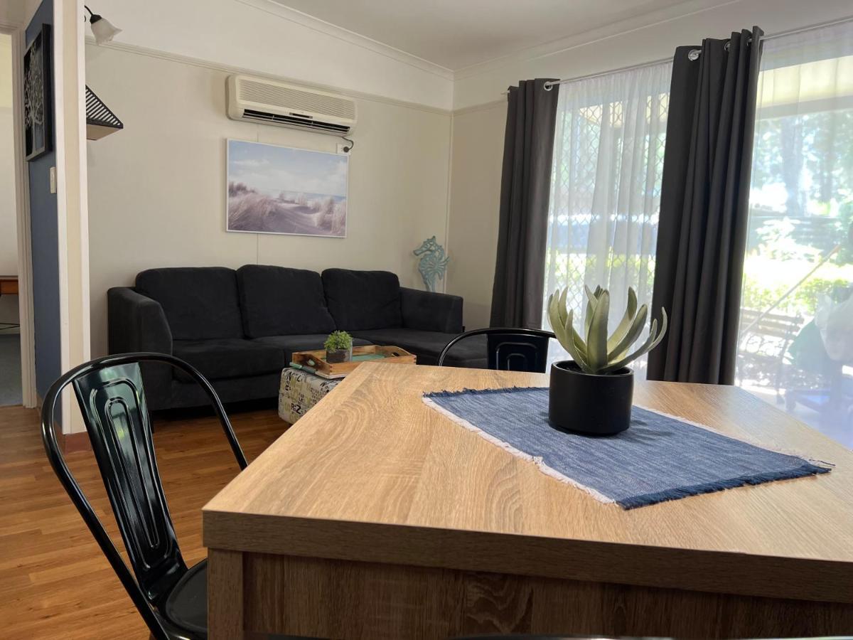 Colonial Village Resort Hervey Bay Buitenkant foto