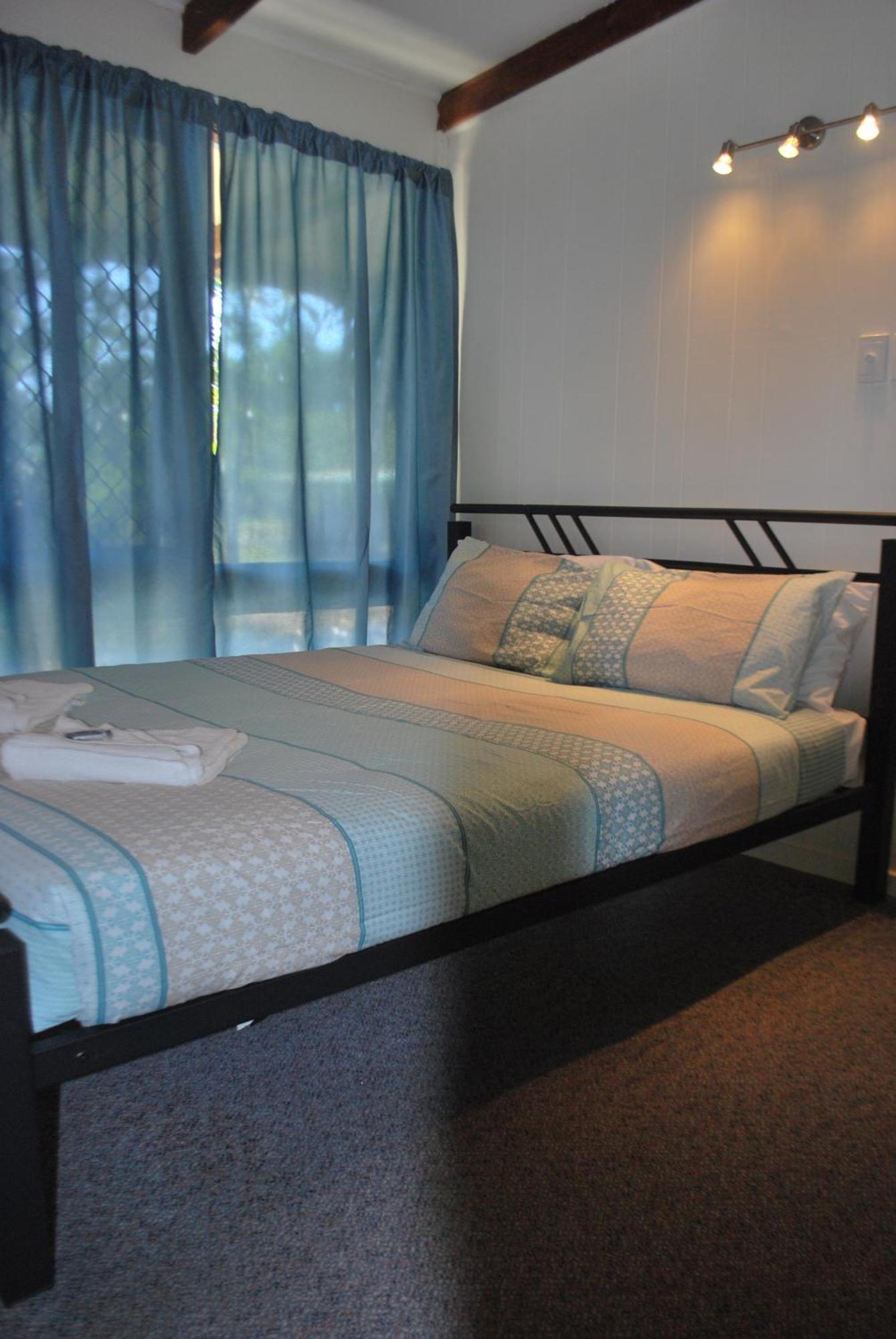 Colonial Village Resort Hervey Bay Buitenkant foto