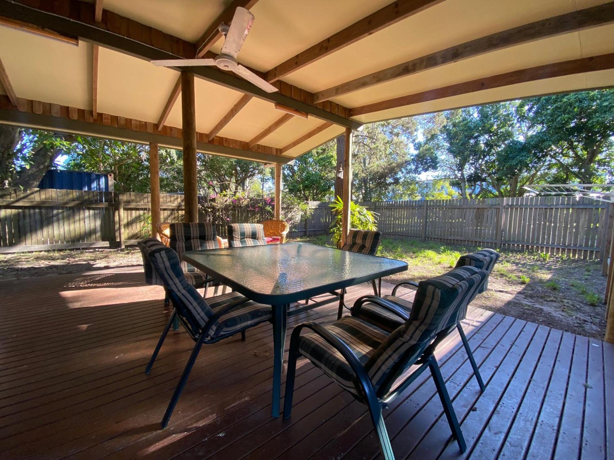 Colonial Village Resort Hervey Bay Buitenkant foto